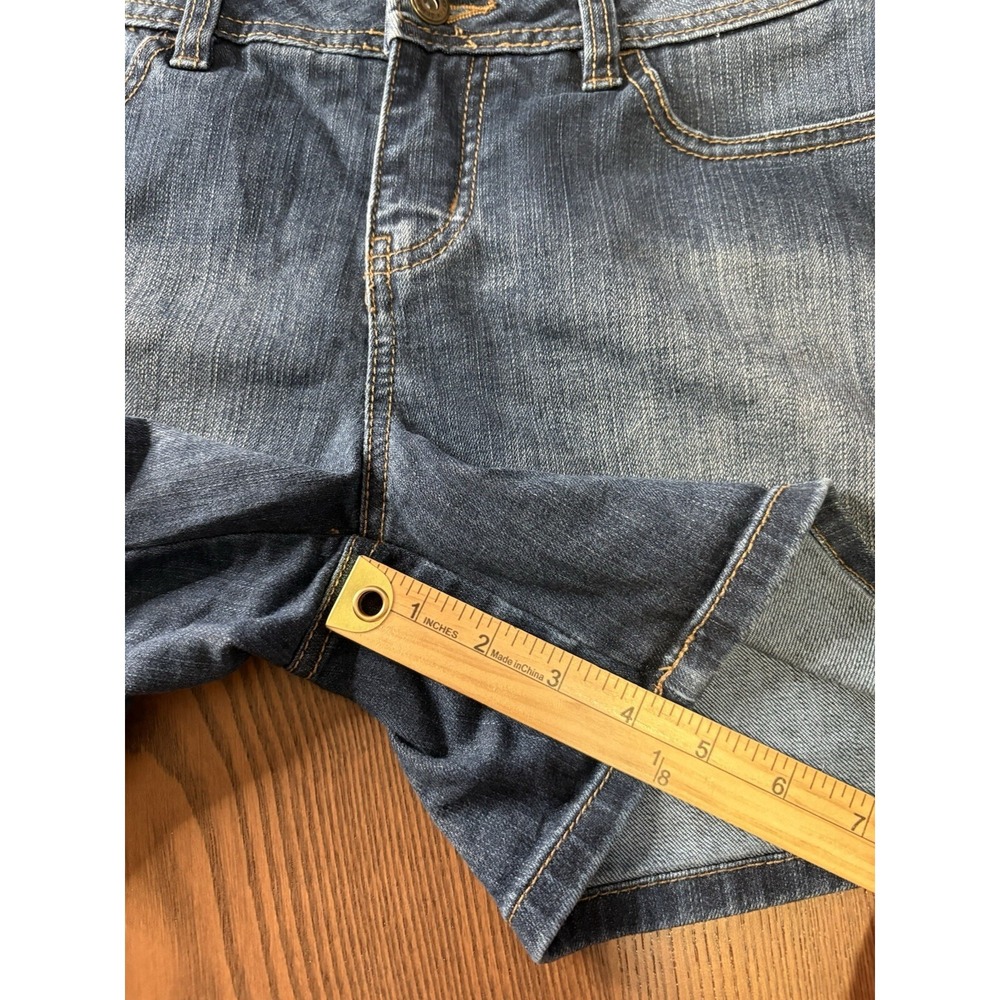 St Johns Bay Ladies Denim Shorts Size 4 Classic Cotton Blend Dark Stone Wash - Picture 8 of 12